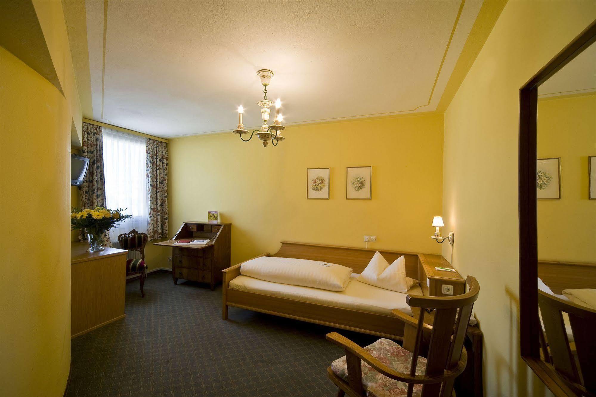 Vergeiner'S Hotel Traube Lienz Ngoại thất bức ảnh